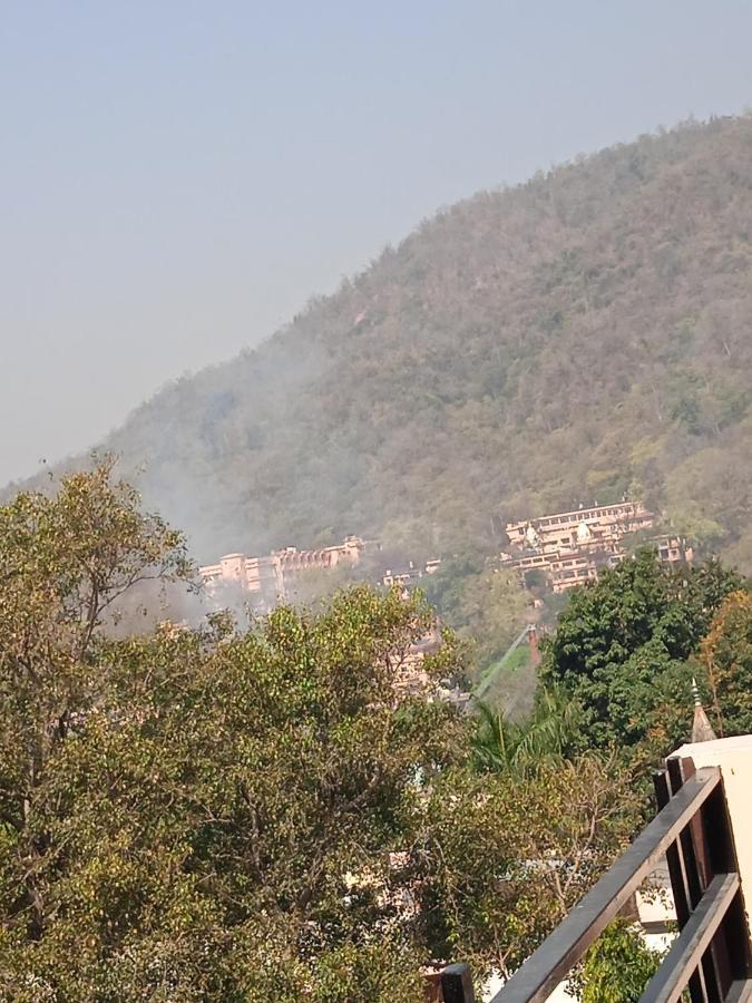 Triple1 Hostel & Homestay Rishīkesh Extérieur photo