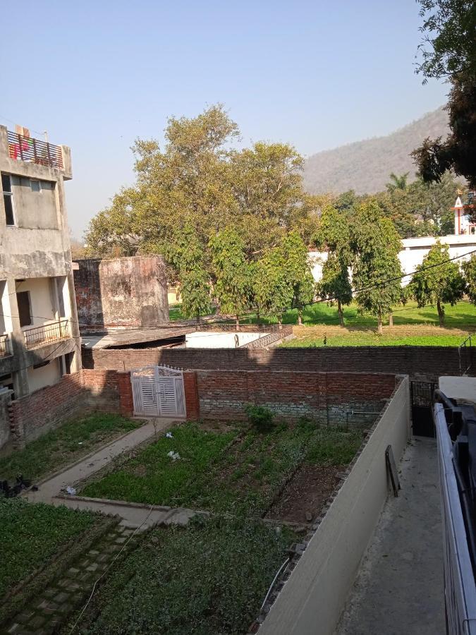 Triple1 Hostel & Homestay Rishīkesh Extérieur photo