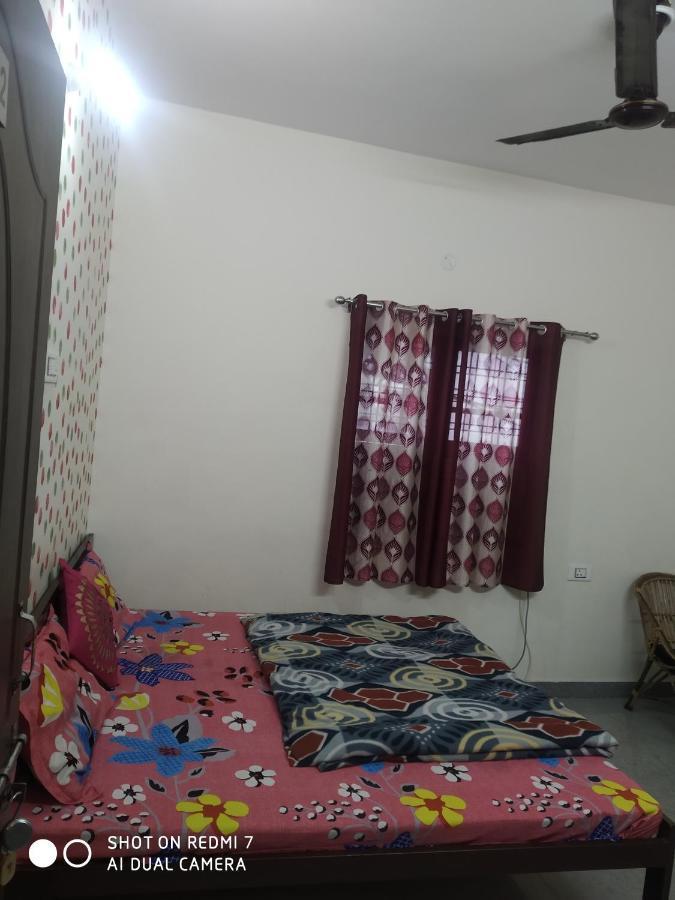 Triple1 Hostel & Homestay Rishīkesh Extérieur photo